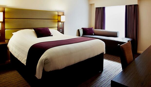 Premier Inn Falkirk - Larbert Экстерьер фото